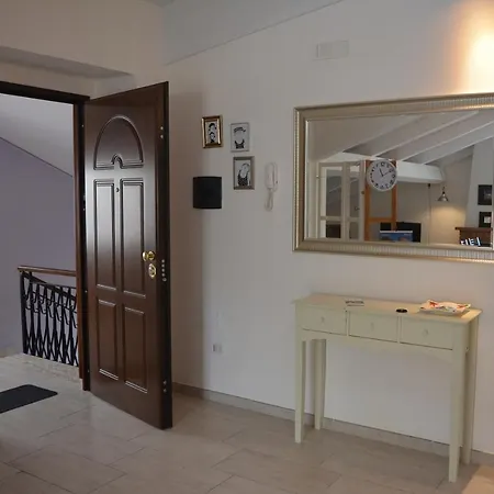 Mansarda Inside 아파트 *